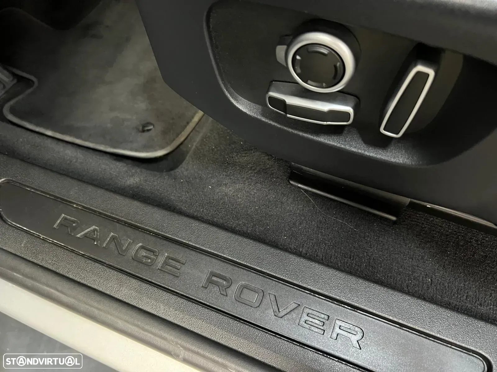 Land Rover Range Rover Evoque 1.5 P300e AWD R-Dynamic Auto - 18