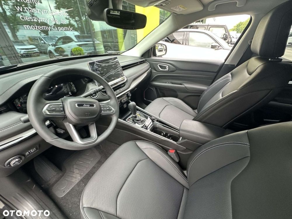 Jeep Compass - 11