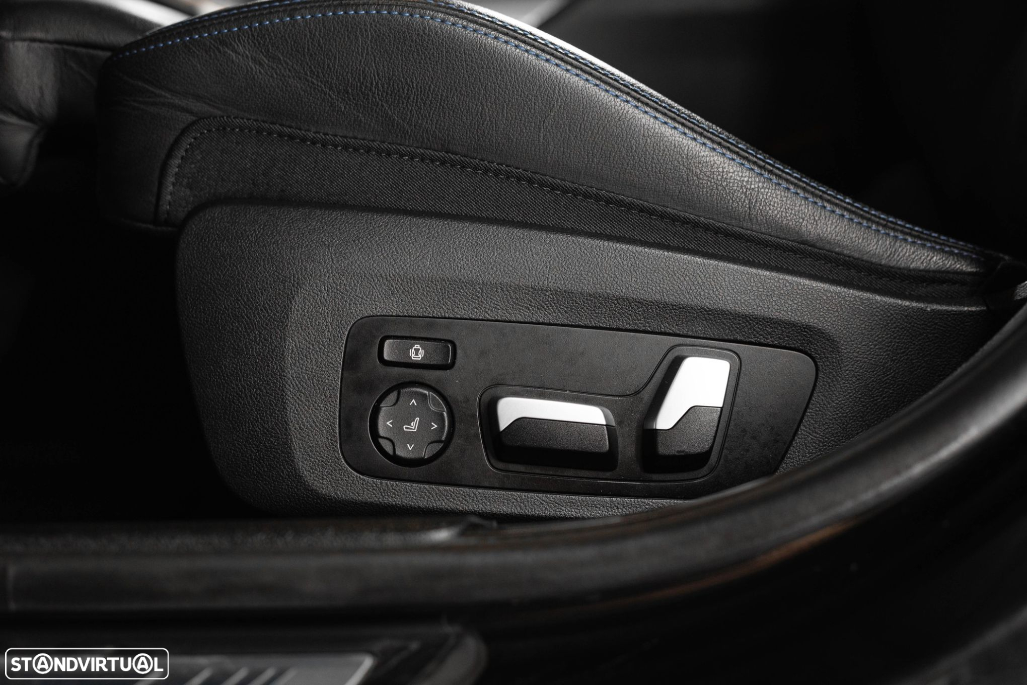 BMW 330 e Touring Pack M Auto - 36