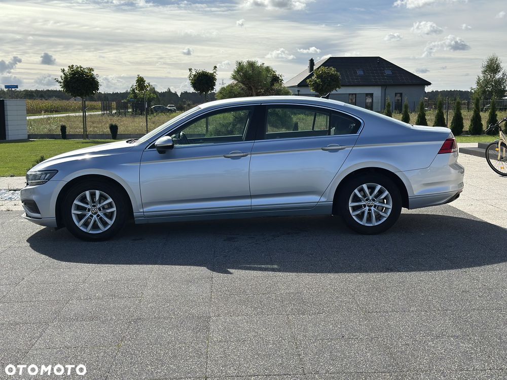 Volkswagen Passat - 8