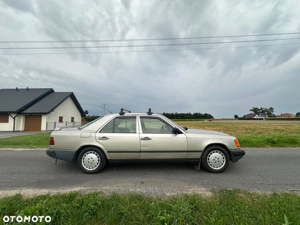 Mercedes-Benz W124 (1984-1993) - 6