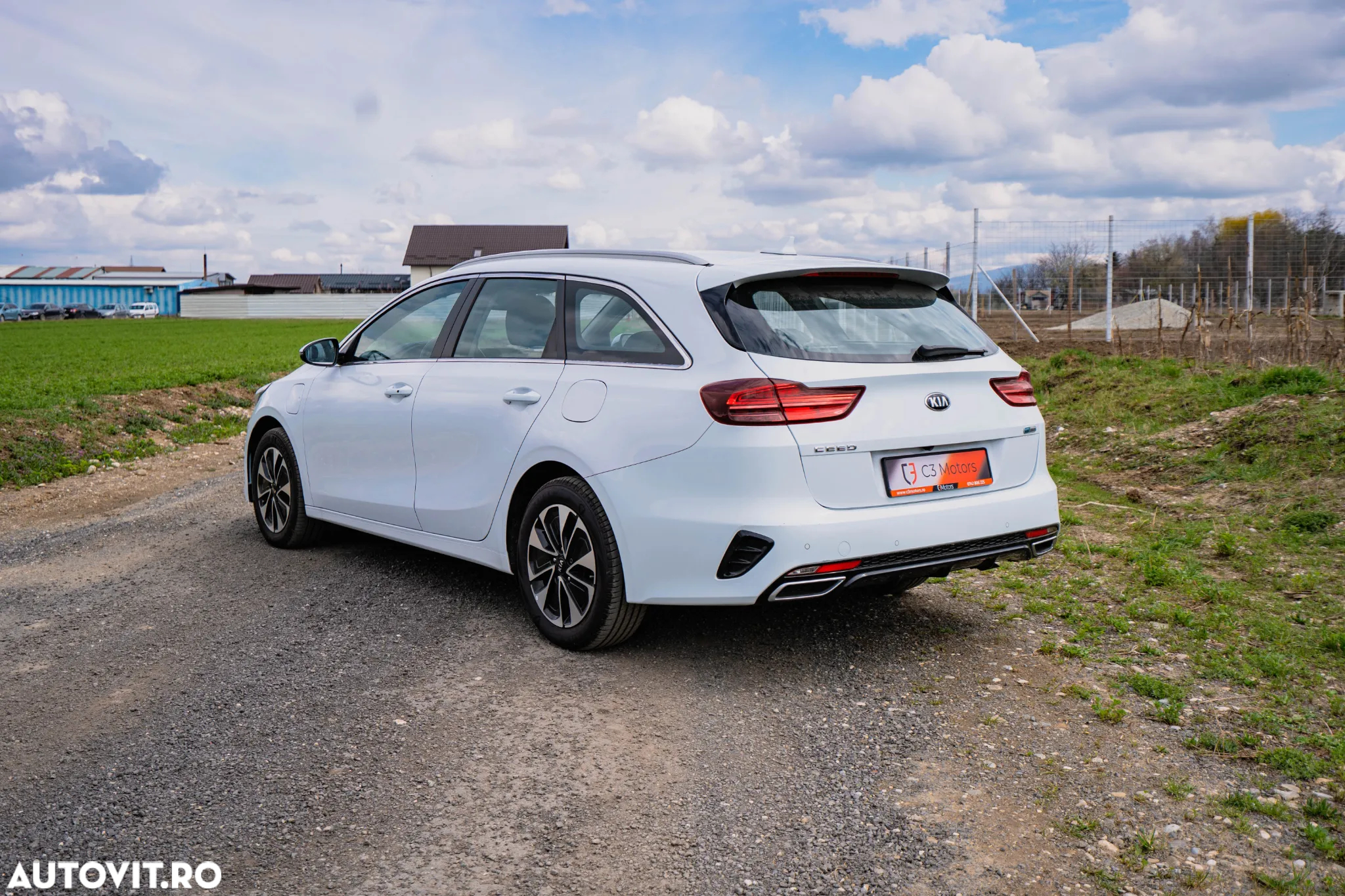 Kia Ceed SW 1.6 GDI DCT OPF Plug-in-Hybrid Vision - 8
