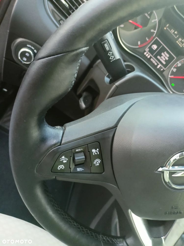 Opel Zafira - 21