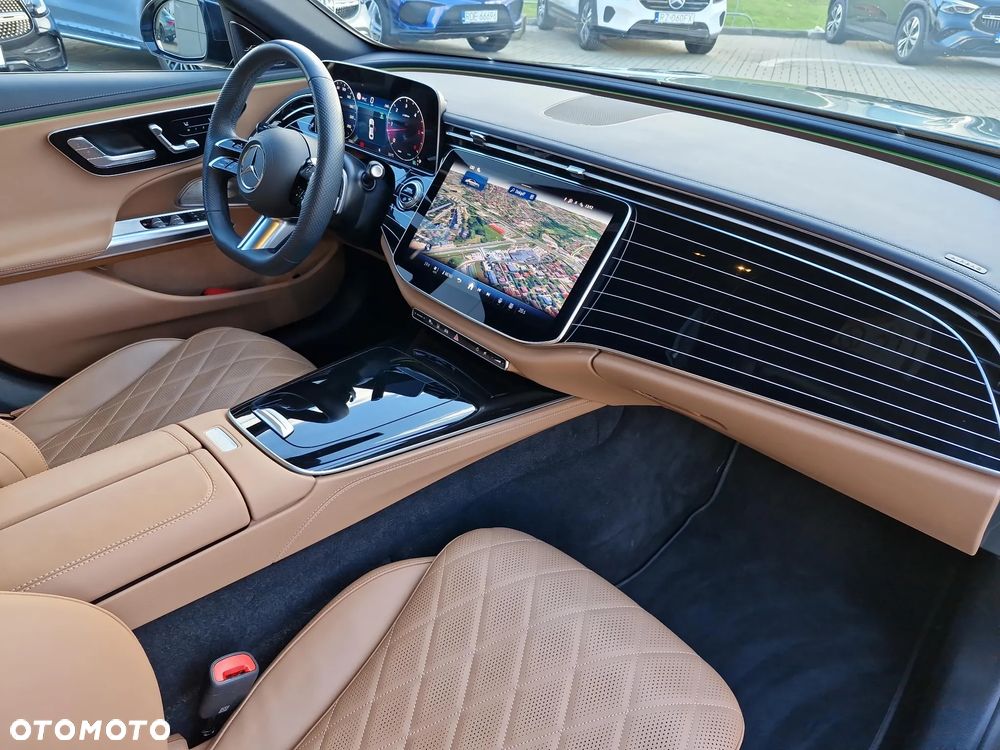 Mercedes-Benz Klasa E 220 d mHEV 4-Matic AMG 9G-Tronic - 12