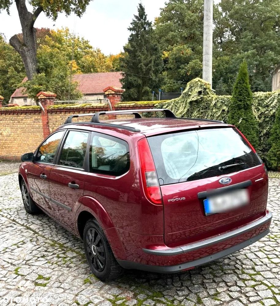 Ford Focus 1.6 16V Connection - 23