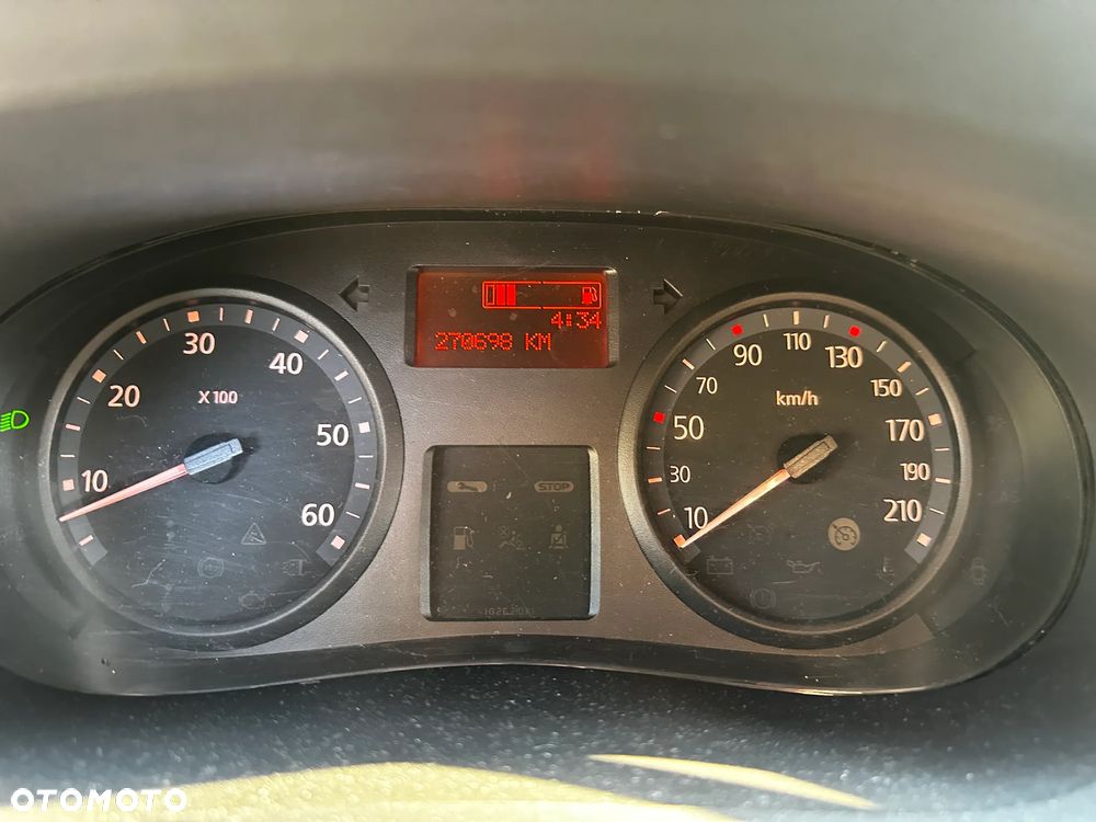 Renault Traffic - 9
