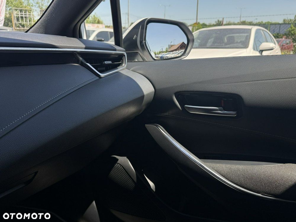 Toyota Corolla 1.8 Hybrid Style - 33