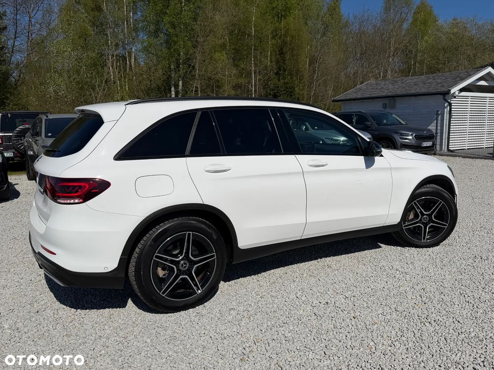 Mercedes-Benz GLC 200 d 4Matic 9G-TRONIC AMG Line - 20