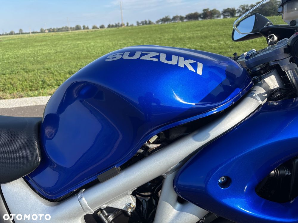 Suzuki SV - 23