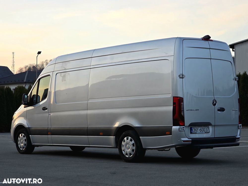 Mercedes-Benz Sprinter - 3