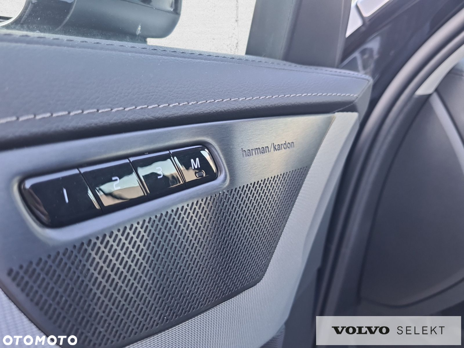 Volvo XC 90 - 21