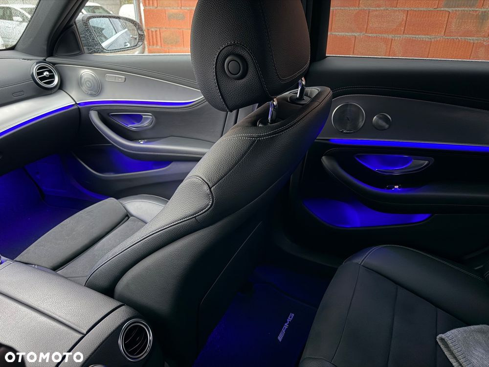 Mercedes-Benz E-Class 2018 photo 4