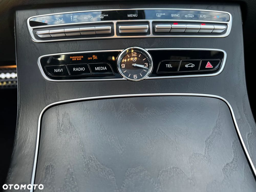 Mercedes-Benz Klasa E 220 d 9G-TRONIC - 15