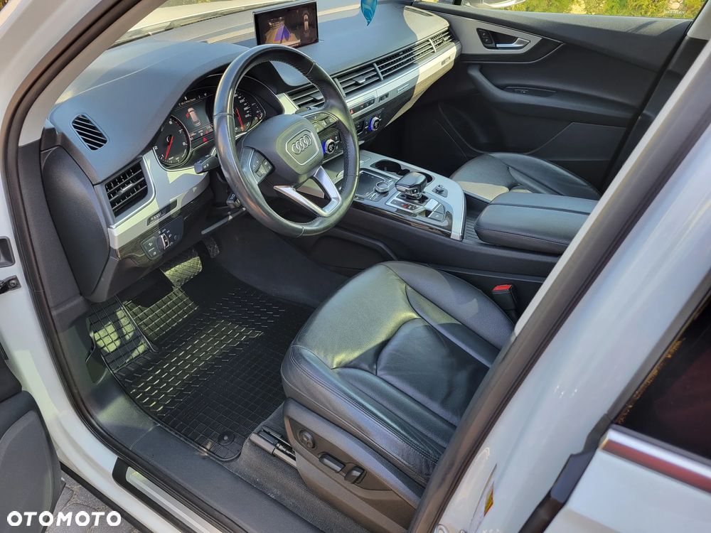 Audi Q7 - 9