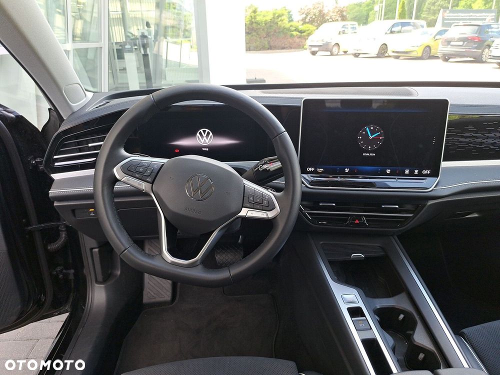 Volkswagen Passat - 13