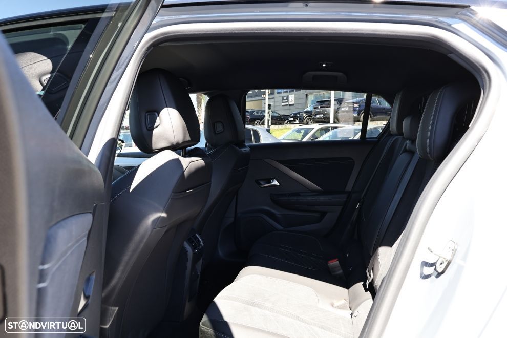 Opel Astra - 18