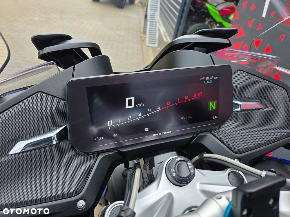 BMW RT - 18
