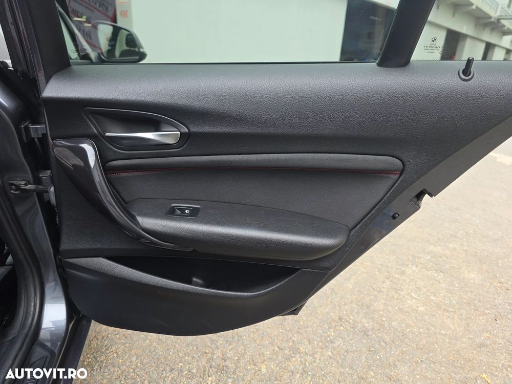 BMW Seria 1 120d Aut. Sport Line - 36