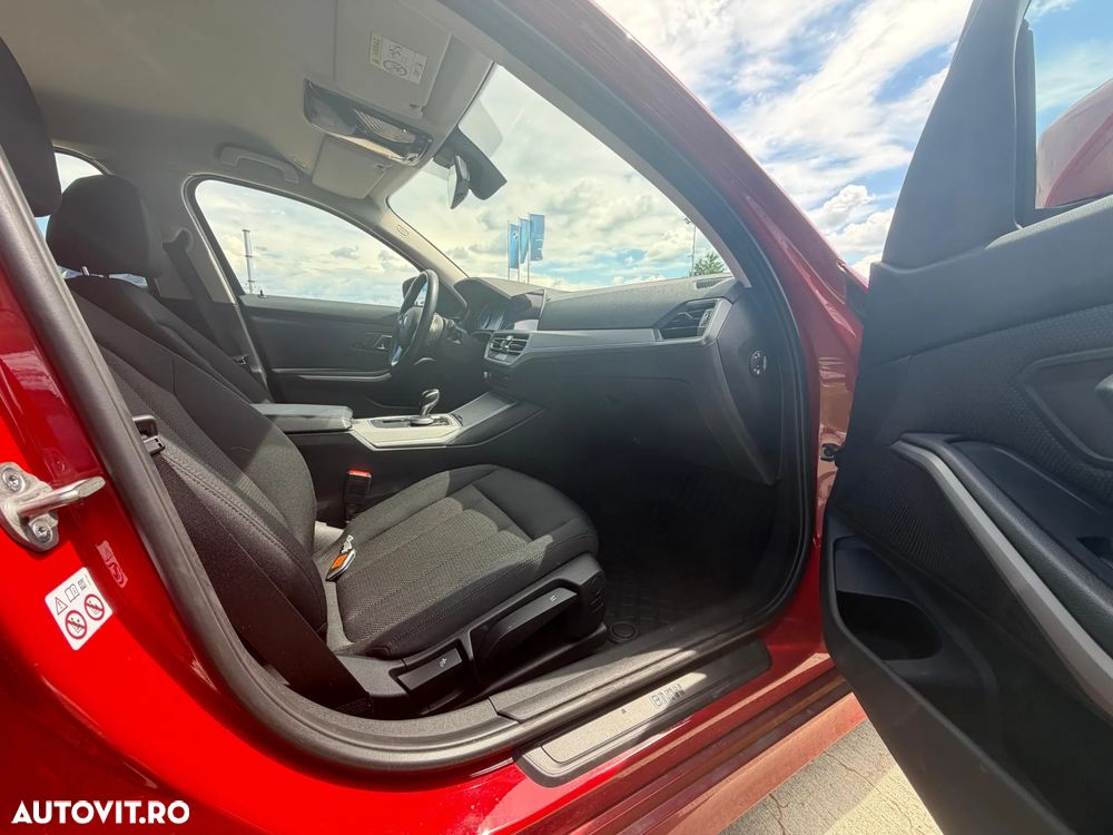 BMW Seria 3 330i AT Advantage - 6