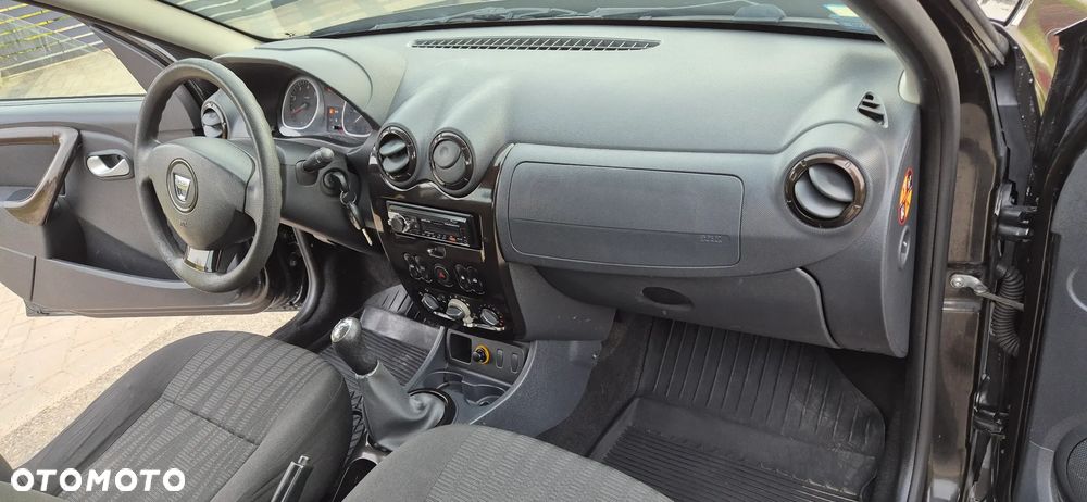 Dacia Duster 1.6 Laureate - 16