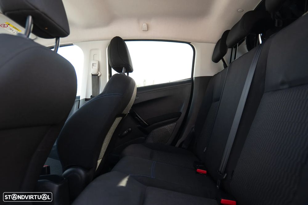Peugeot 208 1.6 BlueHDi Style - 11