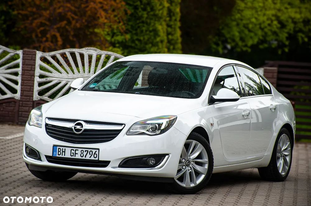 Opel Insignia 1.4 T Cosmo S&S - 9