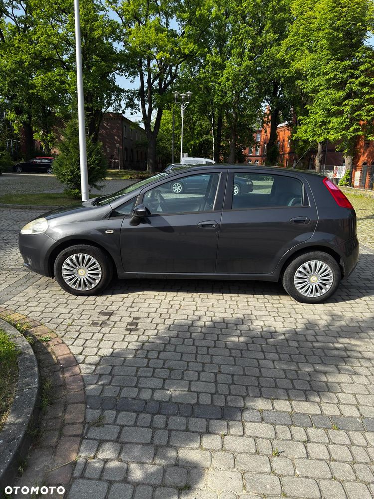 Fiat Grande Punto 1.4 8V - 4