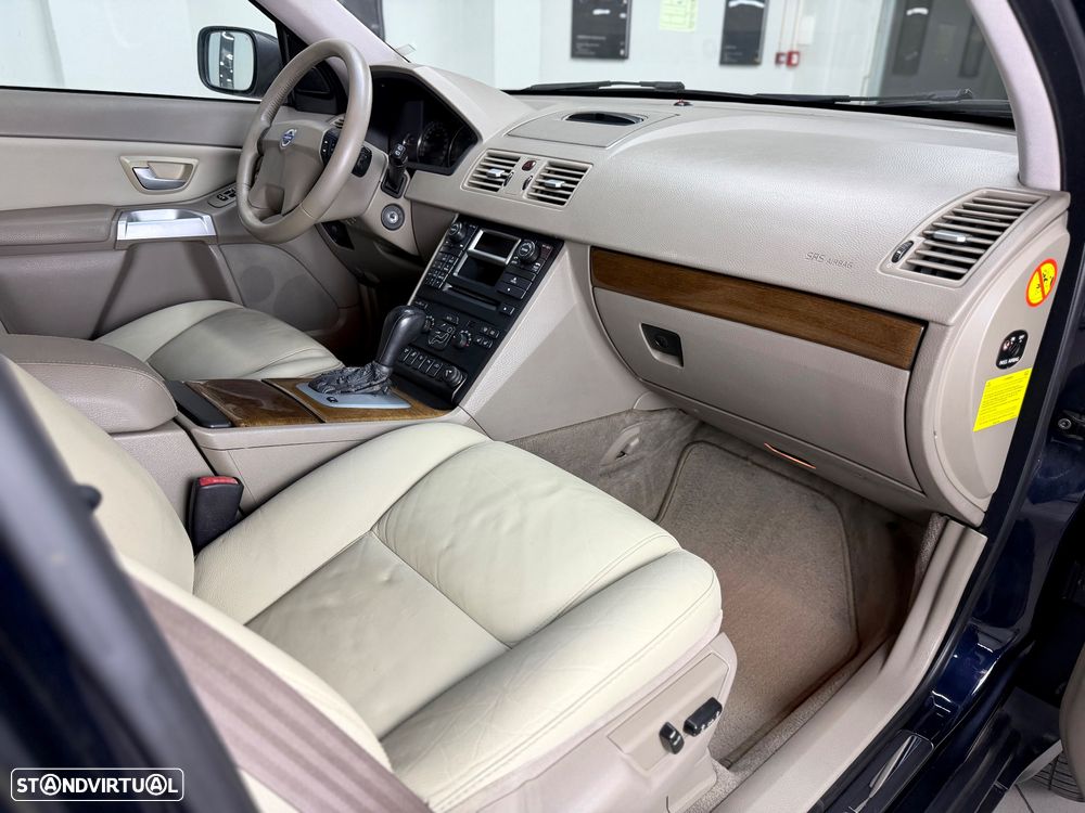 Volvo XC 90 2.4 D5 7L Nivel 3 Auto. - 22