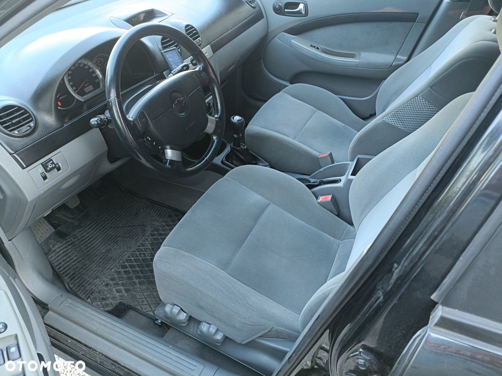 Chevrolet Lacetti - 6