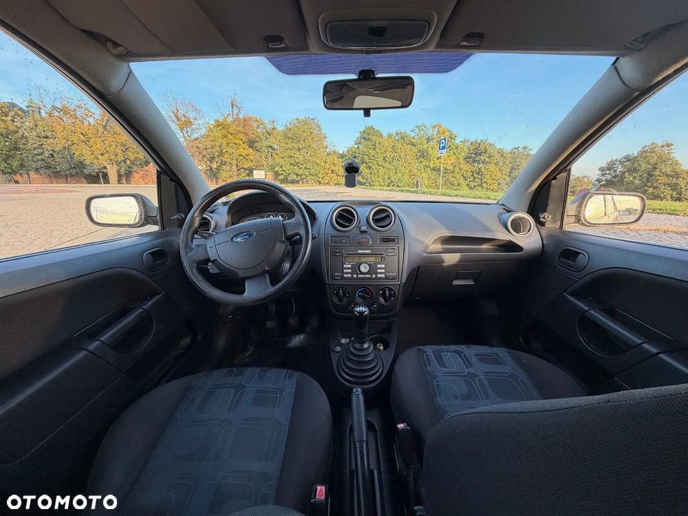 Ford Fiesta - 9