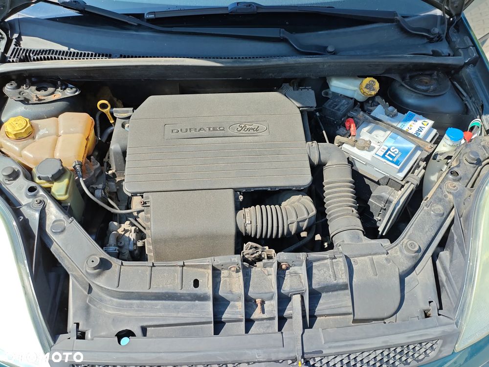 Ford Fiesta 1.3 - 8