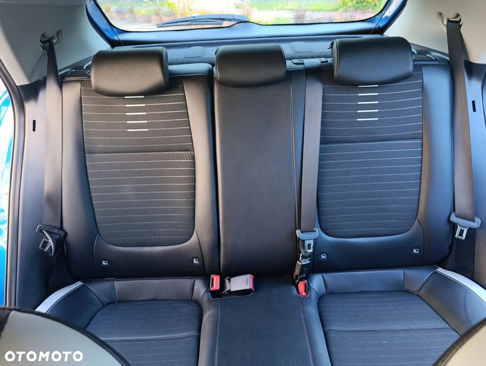 Kia Stonic 1.2 L - 14