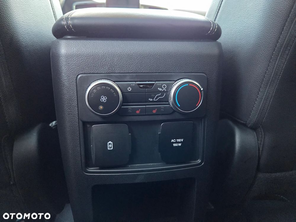 Ford Explorer - 33