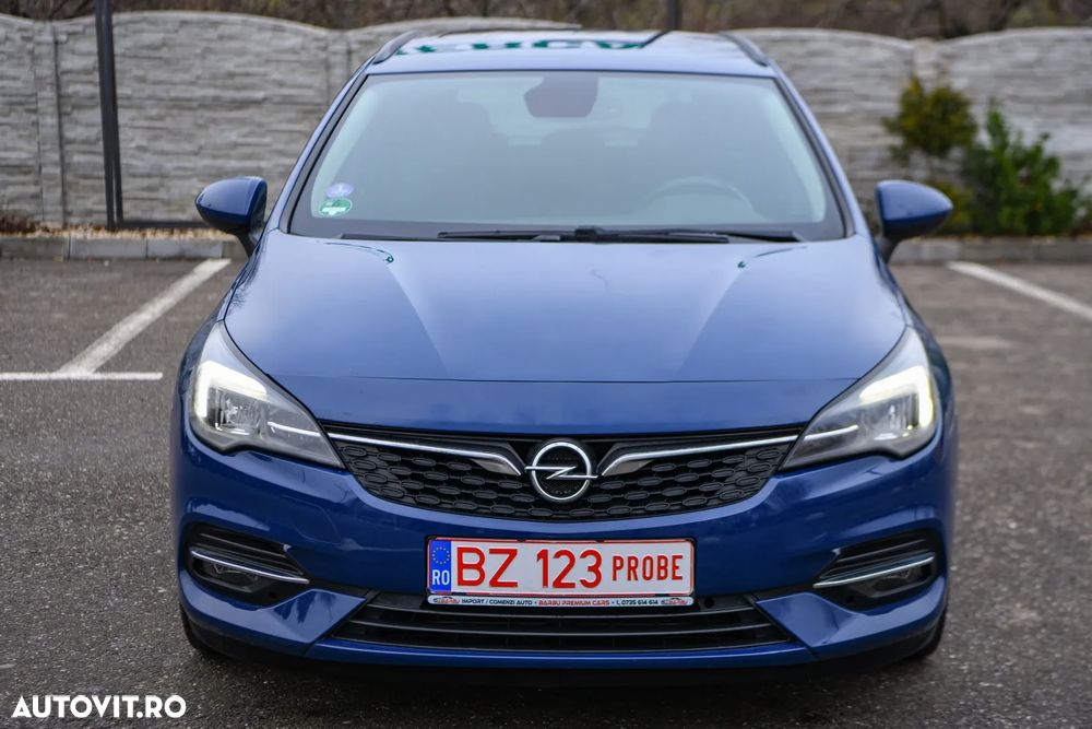Opel Astra Sports Tourer 1.2 Turbo Elegance - 2