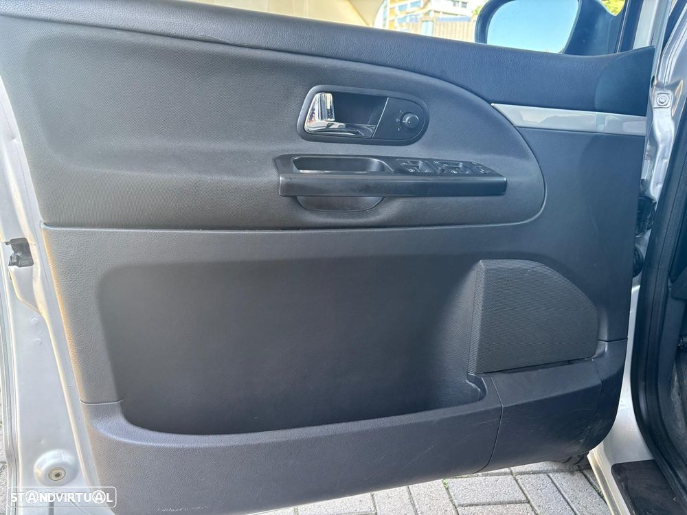 Ford Galaxy 1.9 TDi Trend - 19