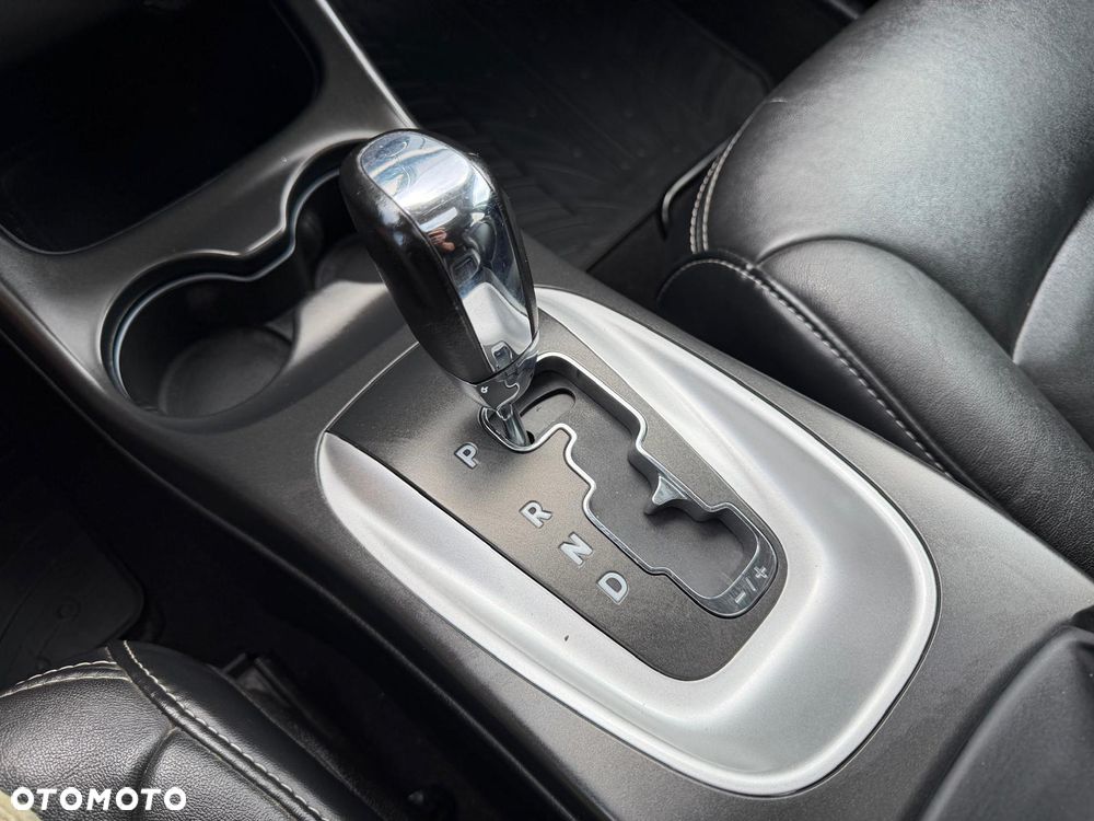 Fiat Freemont 2.4 16V VVT Automatik My - 17