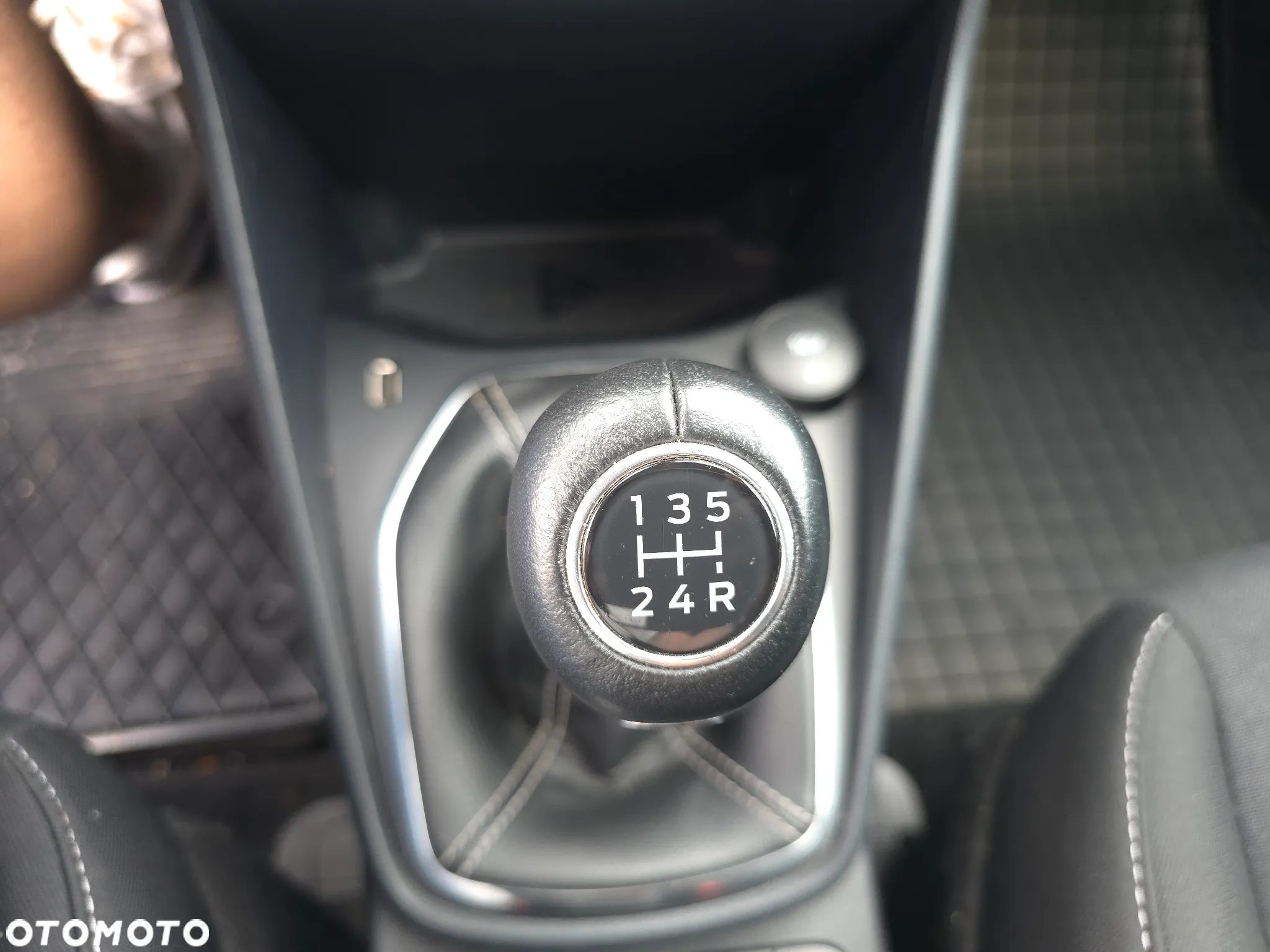 Ford Fiesta 1.1 Titanium ASS - 29