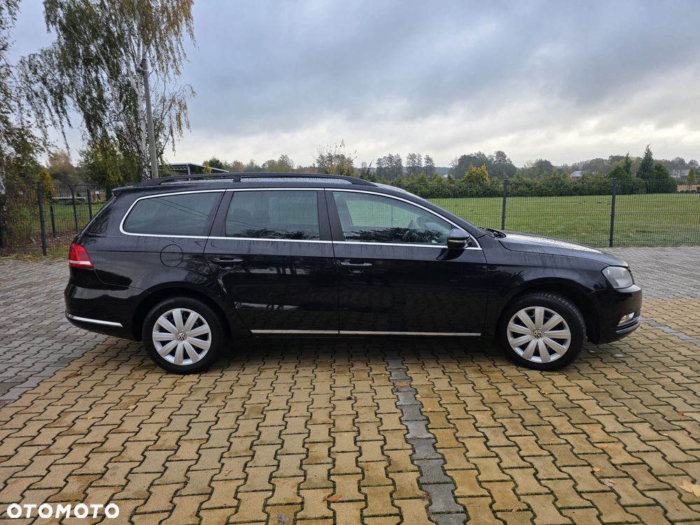 Volkswagen Passat - 4