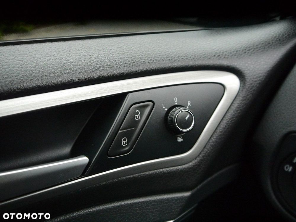 Volkswagen Golf 1.6 TDI 4Motion BlueMotion Technology Cup - 30