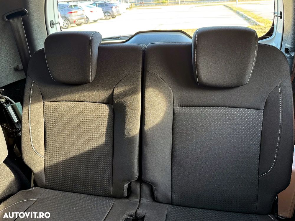 Dacia Lodgy 1.6 SCe Laureate - 28