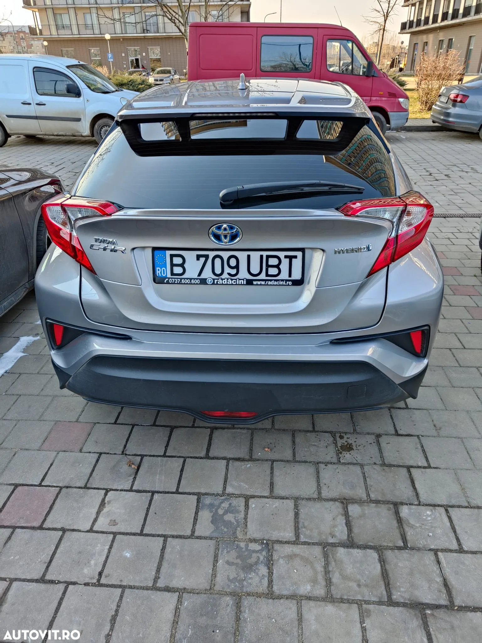 Toyota C-HR 1.8 HSD 4x2 CVT C-lassy LED - 2