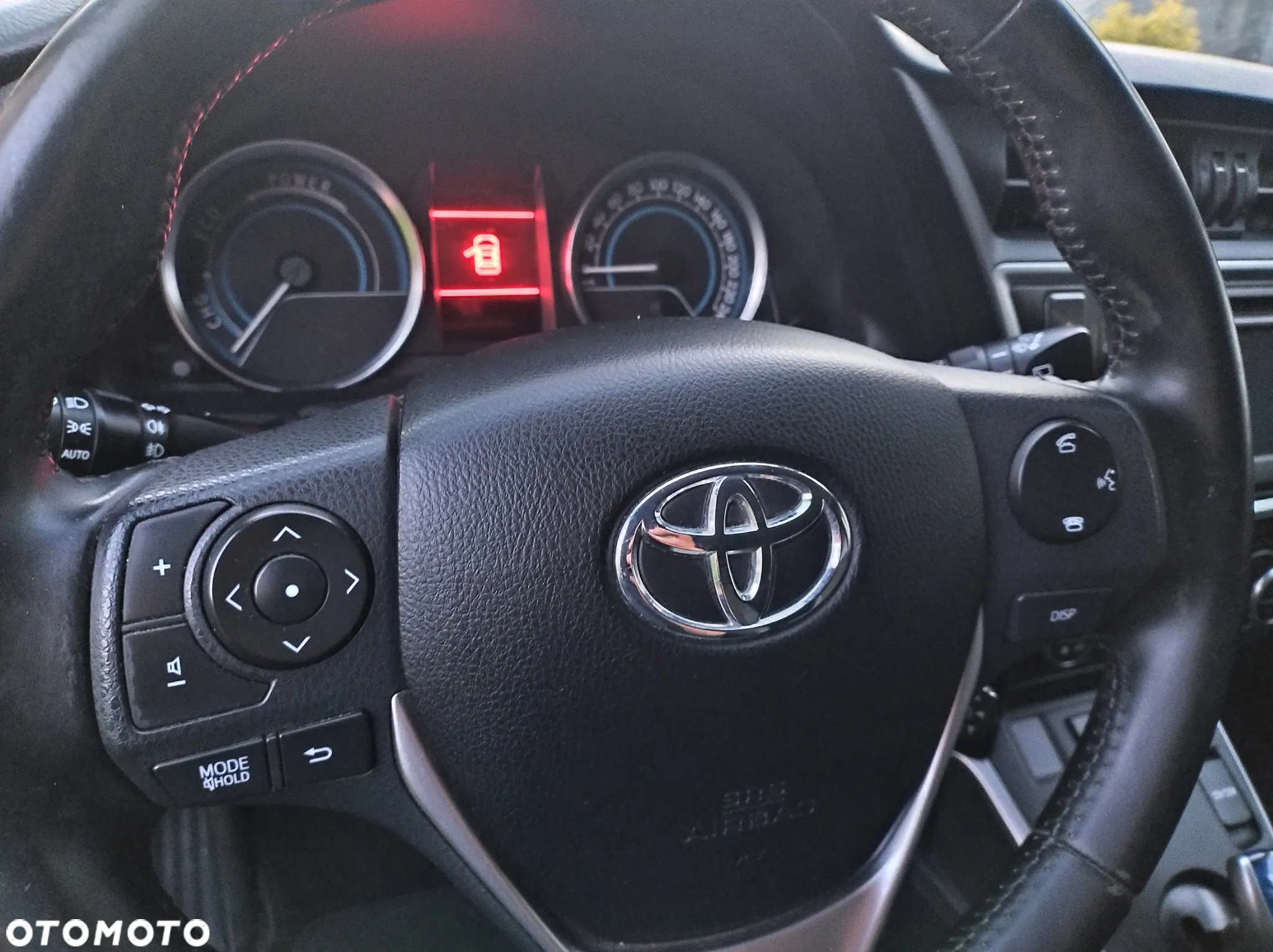 Toyota Auris 1.8 VVT-i Hybrid Automatik Cool - 24