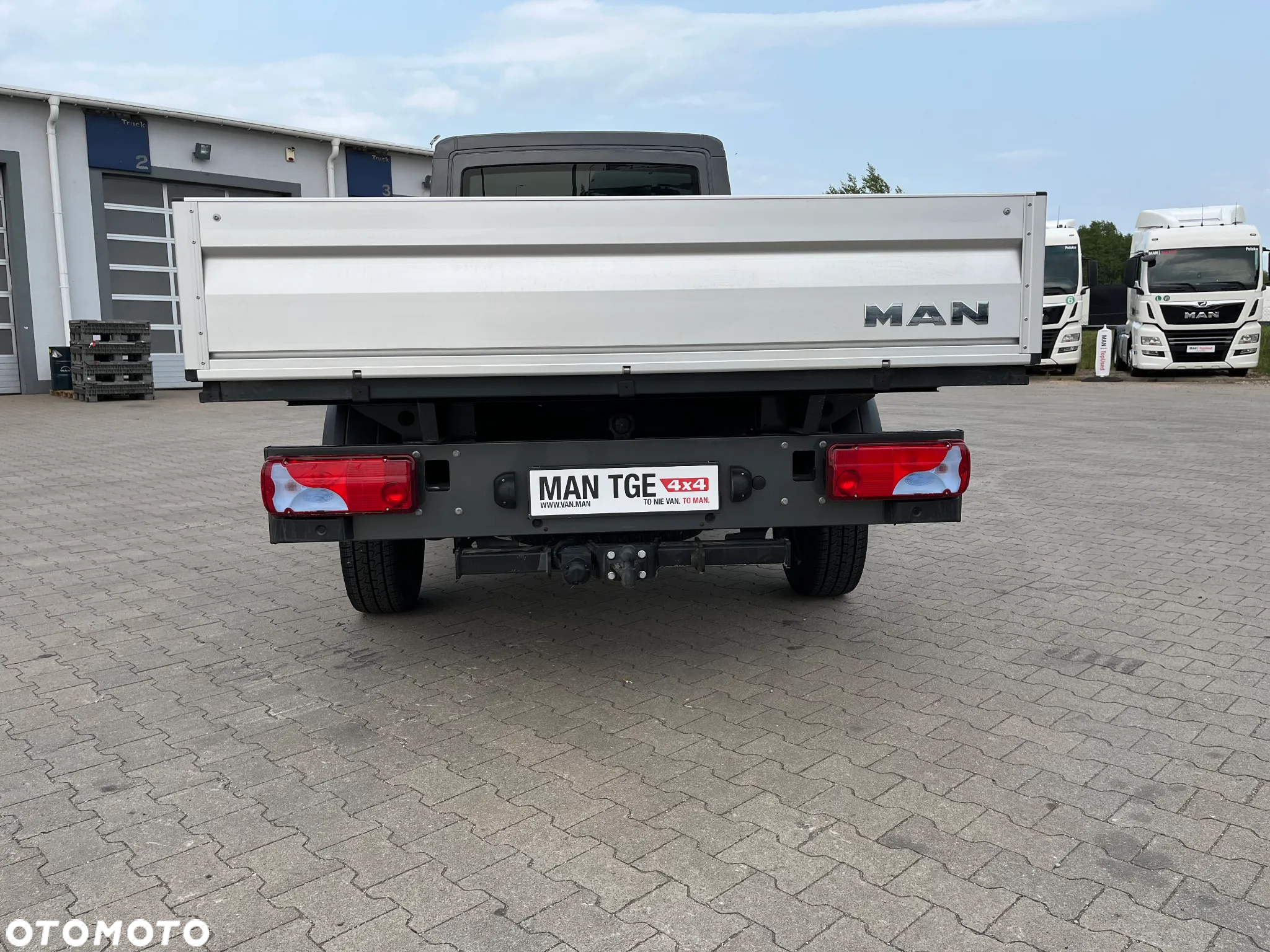 MAN TGE 3.180 4X4 SB - 10