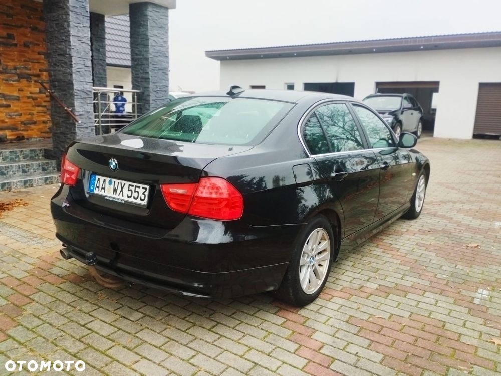 BMW Seria 3 320d - 5