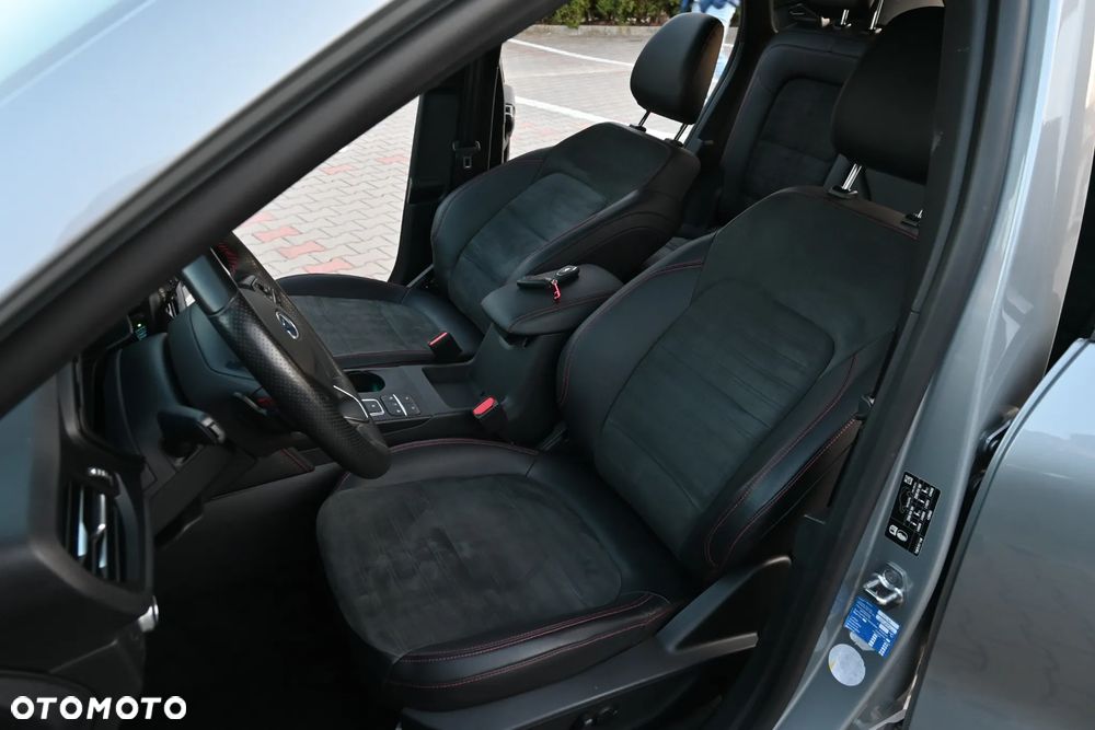 Ford Kuga 2.0 EcoBlue AWD ST-Line X - 33