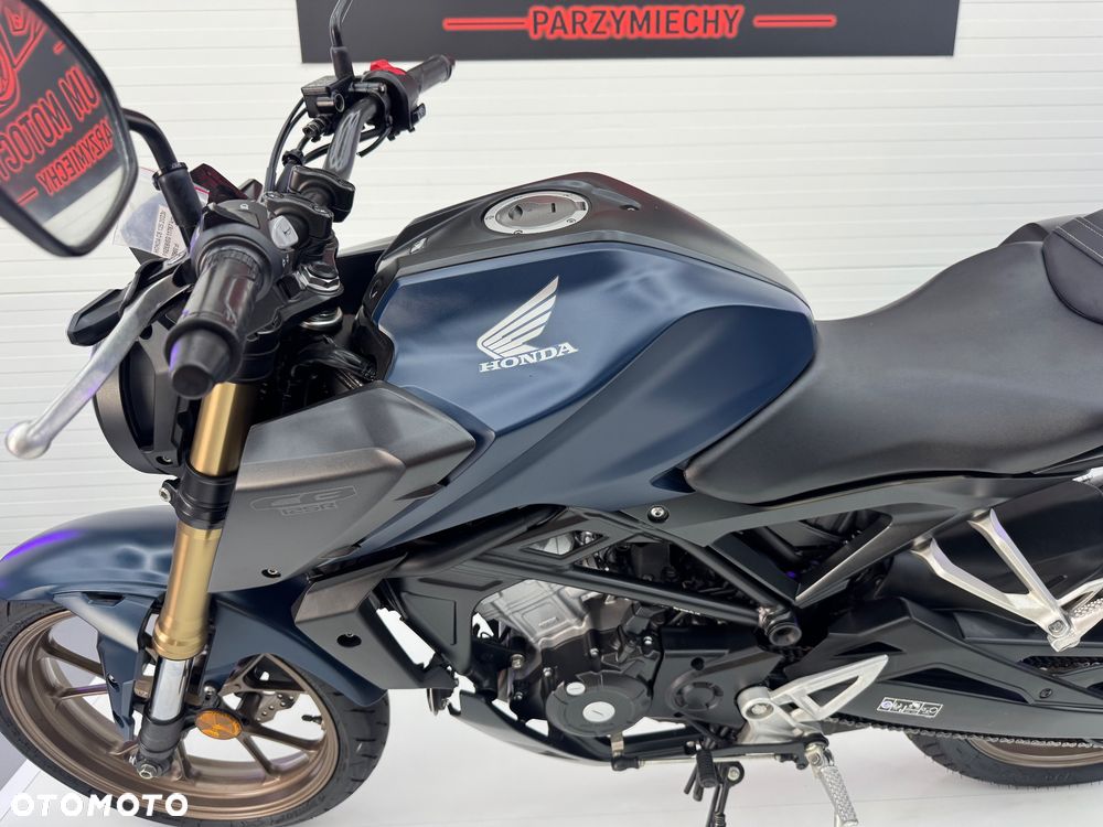 Honda CB - 32