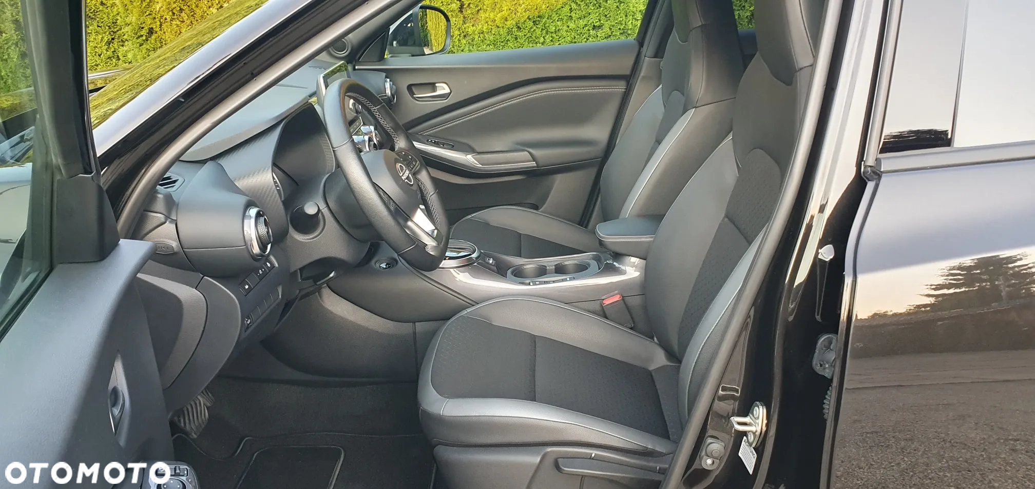 Nissan Juke 1.6 Hybrid N-Design AMT - 32