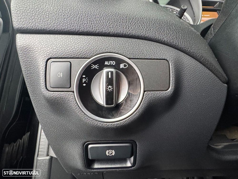 Mercedes-Benz GLA 180 AMG Line Aut. - 27