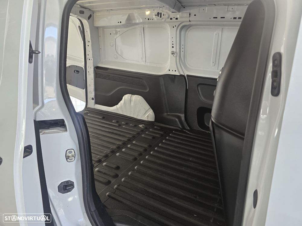 Opel Combo Combo E Van / Carrinha (X19) 1.5 D Diesel 102 cv - 8