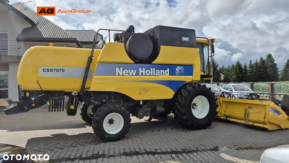 New Holland CSX 7070 2009R - 3